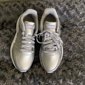 Adidas Crazy Chaos running shoes. Have never been worn, comes with box.